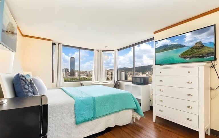 Bridge Loan for Condotel Purchase in Waikiki, Hawaii in Waikiki, HI