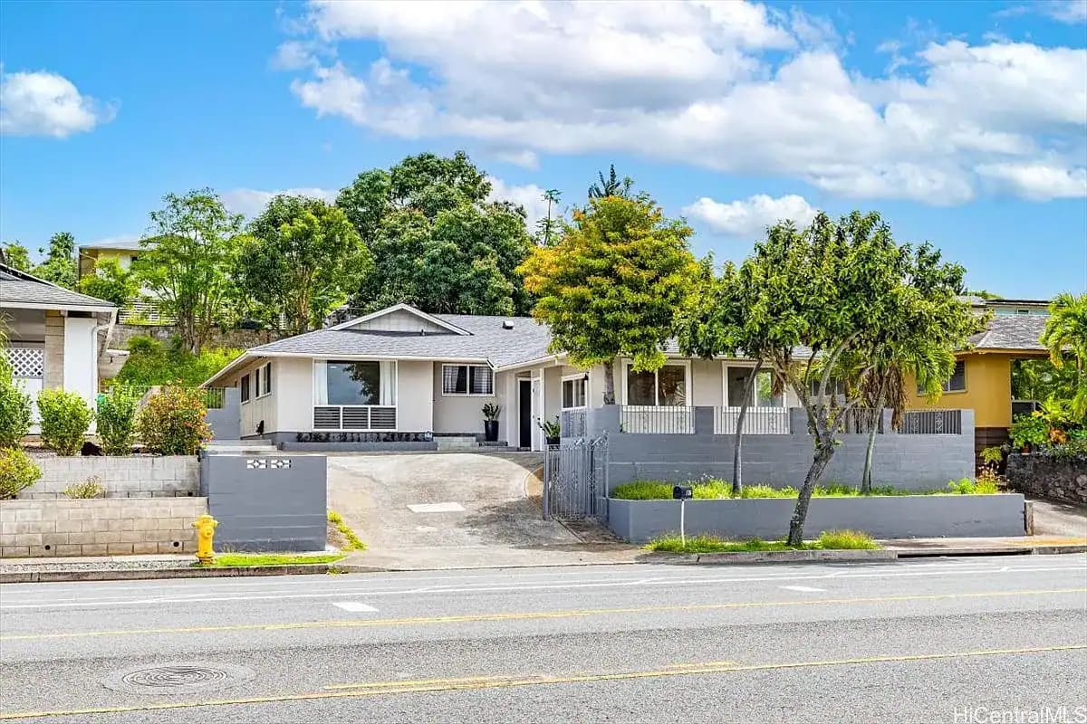 Bridge Loan for Dual Duplexes Purchase in Honolulu, Hawaii in Honolulu, HI