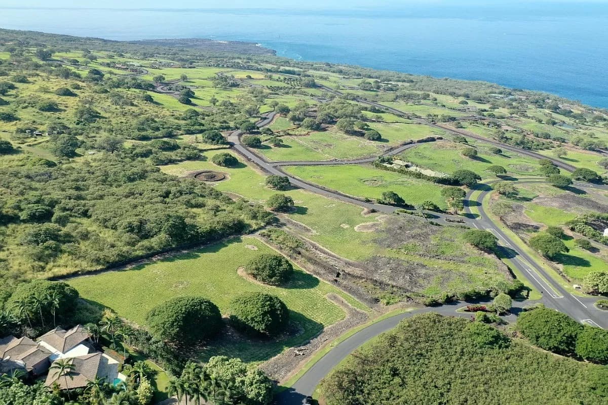Bridge Loan for Residential Land in Kealakekua, Hawaii in Kealakekua, HI